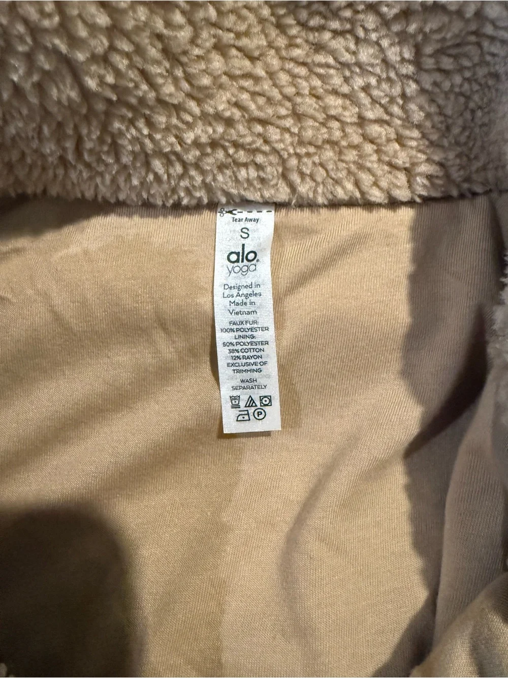 ALO Foxy Sherpa Jacket- Beige